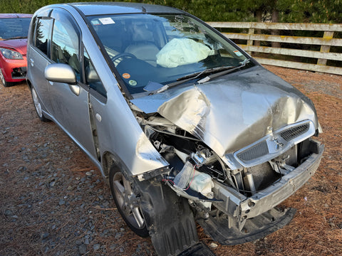 2002 Mitsubishi Colt