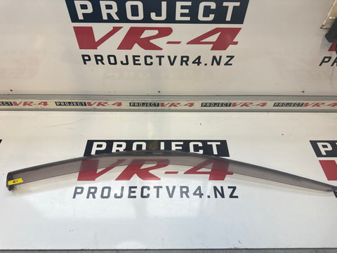 Legnum Right Front Weather Shield R1